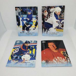 Vintage Mint 4 Upper Deck Hockey Cards